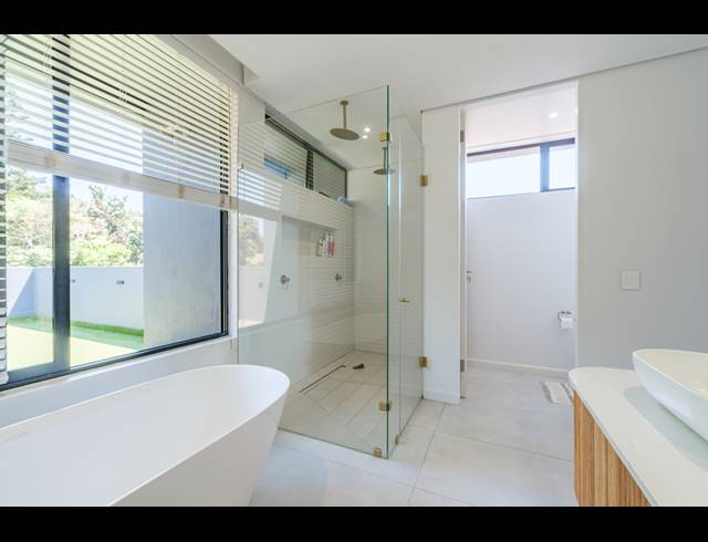 3 BEDROOM SECTIONAL TITLE FOR SALE IN SALT ROCK